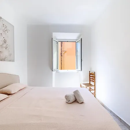 7l - 2bdr In Old Town * Menton