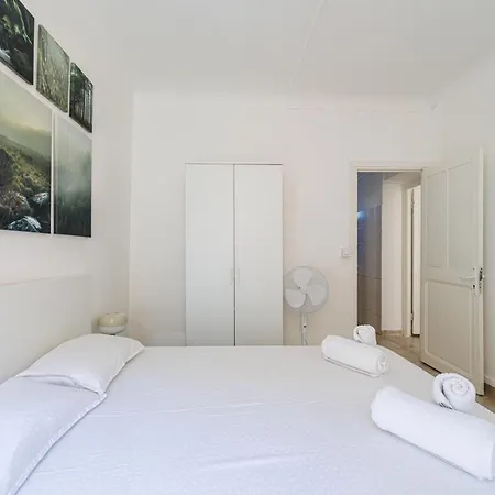 7l - 2bdr In Old Town Apartament *